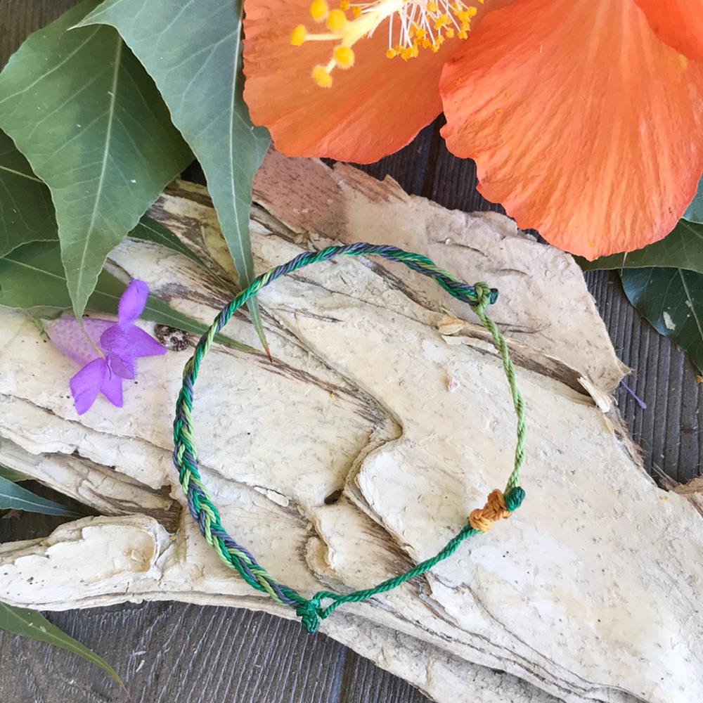 🍊🌿Handmade Wax String Bracelet🌿🍊 - Picture 3 of 4